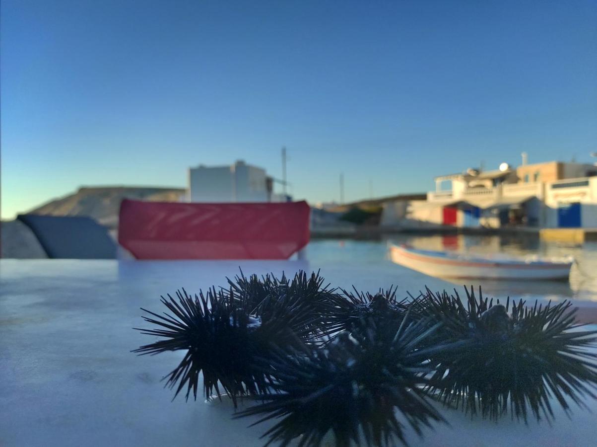 Milos Gem Suites Inn Pachaina Eksteriør billede