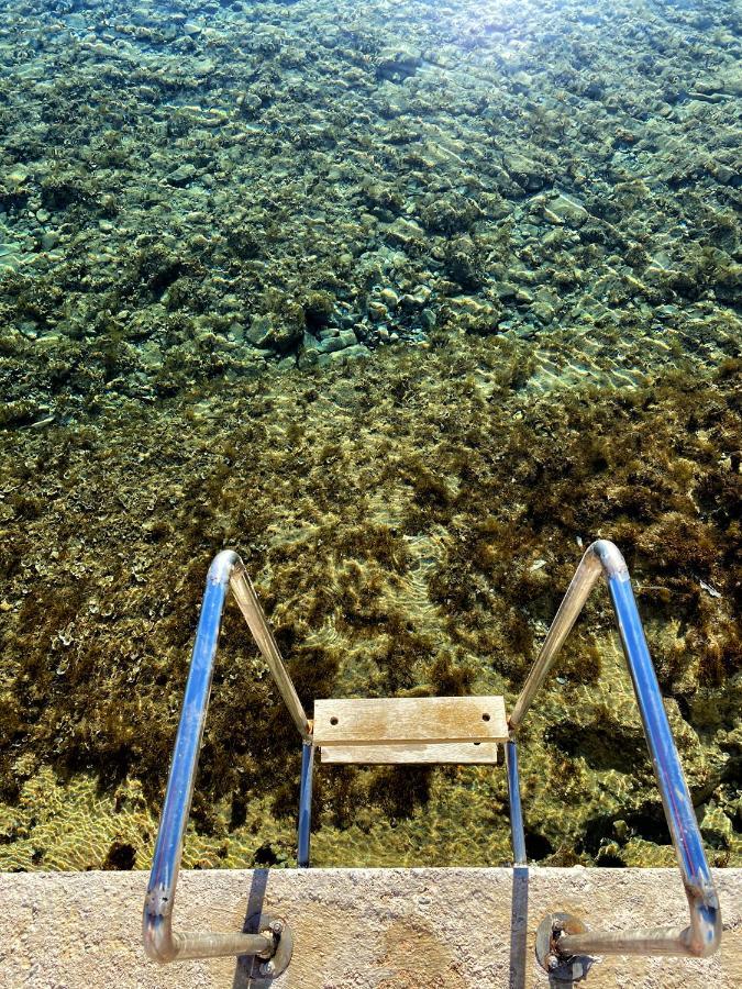 Milos Gem Suites Inn Pachaina Eksteriør billede